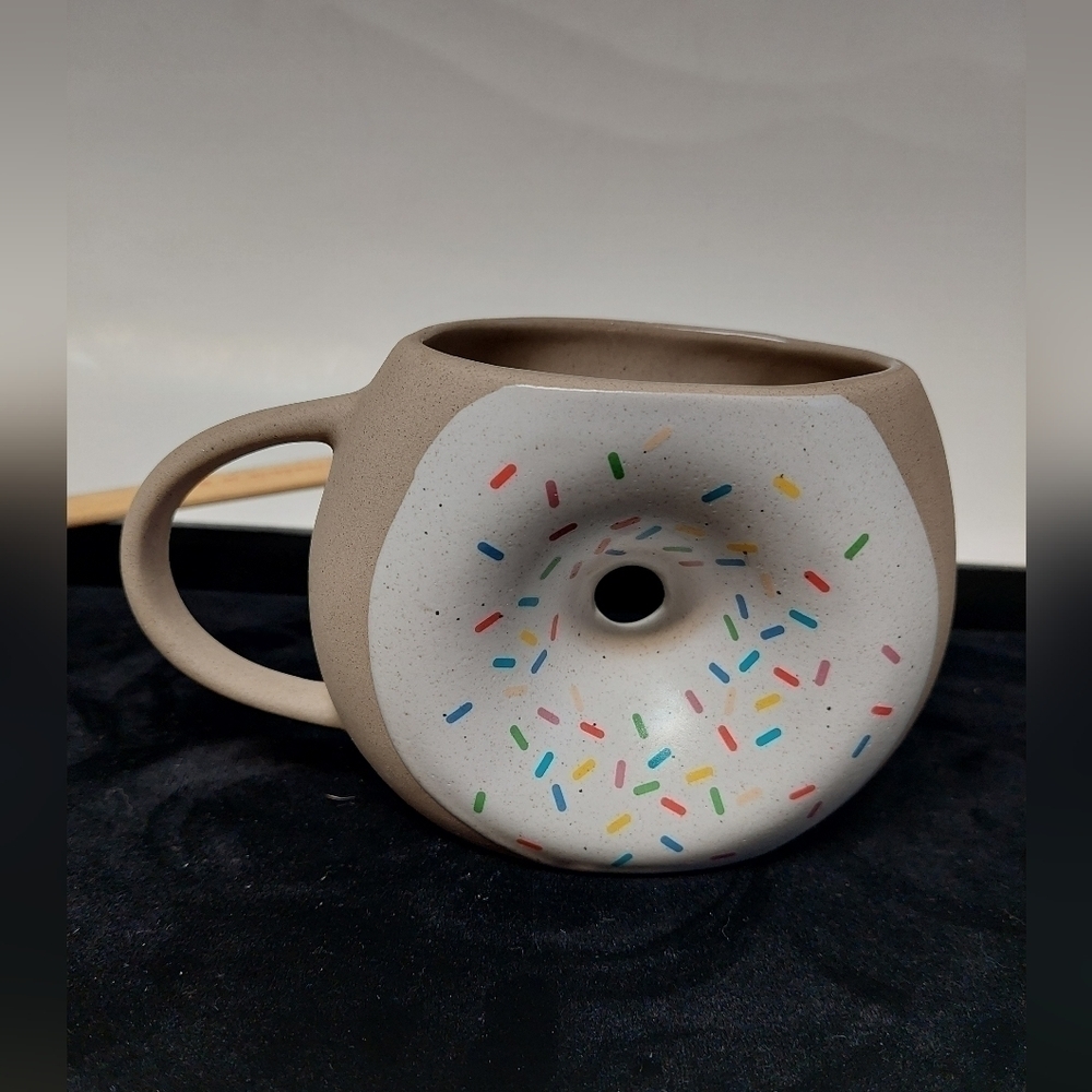 UO Home Novelty Ceramic Donut Mug